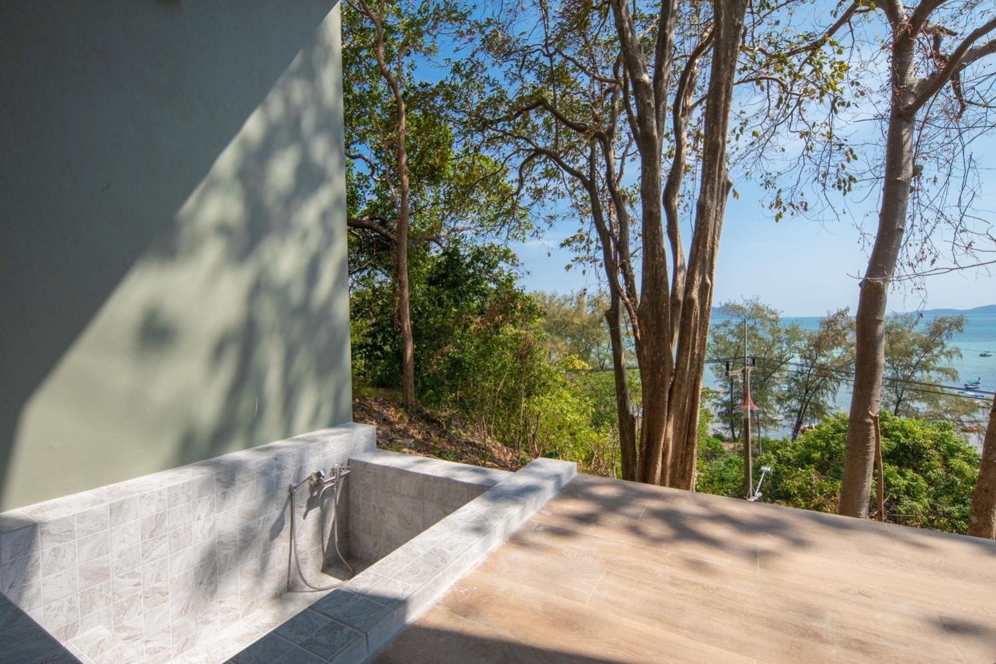 Nature Vista Rawai Nai Harn Exterior photo